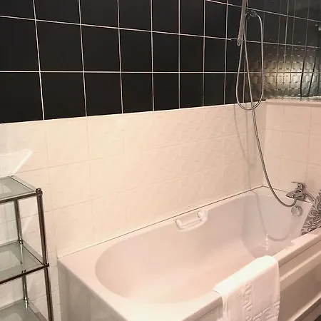 The Heights - River And City View *