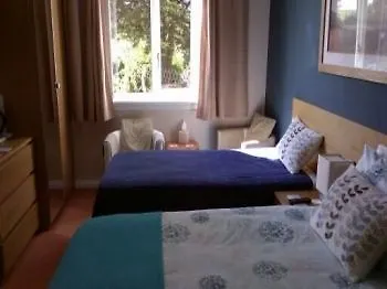 Azalea House Bed & Breakfast