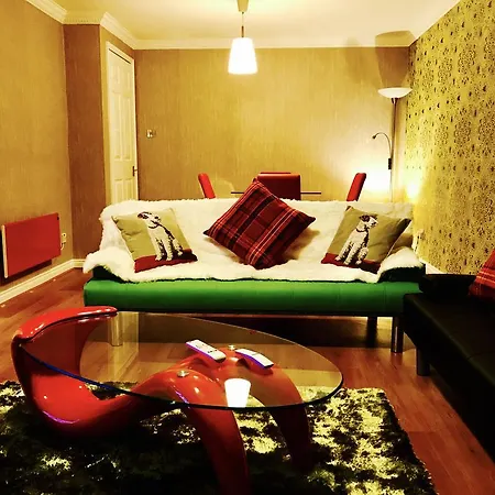 Apartment City Centre Flat With River Views And Parking Glasgow