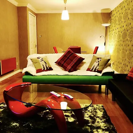 Apartment City Centre Flat With River Views And Parking Glasgow