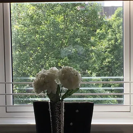The Botanic Hub West End - 2 Bedrooms * Glasgow