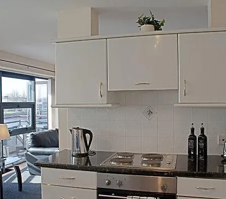 Clyde View Apartment