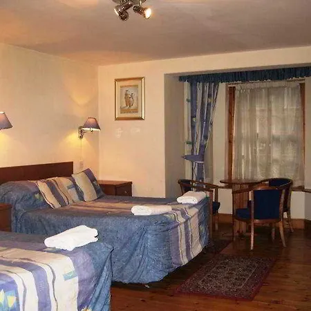 Victorian House Hotel