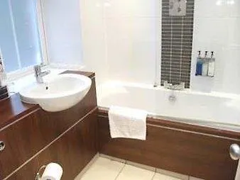 Redstone 3* Uddingston