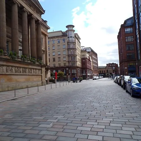 Bothwell Street - 2 Bedroom Suite *