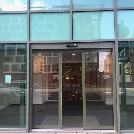 Bothwell Street - 2 Bedroom Suite Apartment *