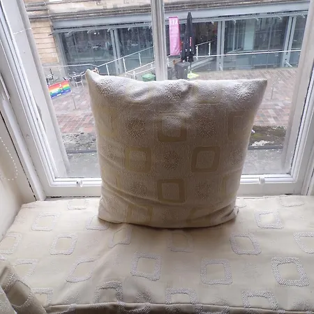 Brunswick Street - 1 Bedroom Suite Apartment *