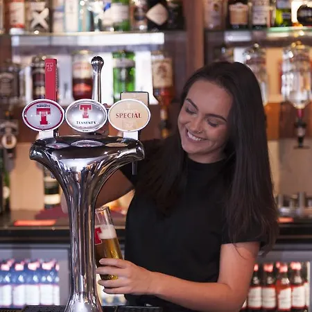 The Fullarton Park 2* Glasgow