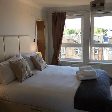 Clyde Waterfront Hotel 3*
