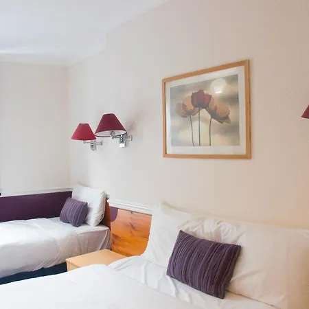The Willow Hotel 2*