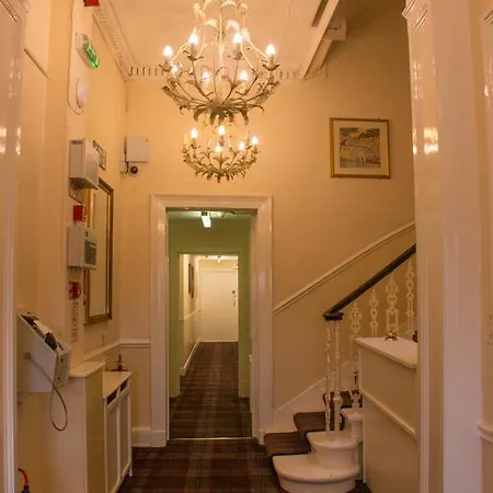 The Willow 2* Glasgow