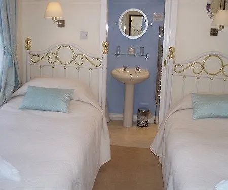 Tigh Na Crich Hotel
