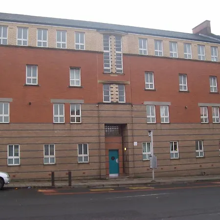 My House Barrowland A With Free Parking *