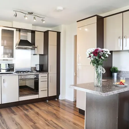 Diamond - Lochview * Glasgow