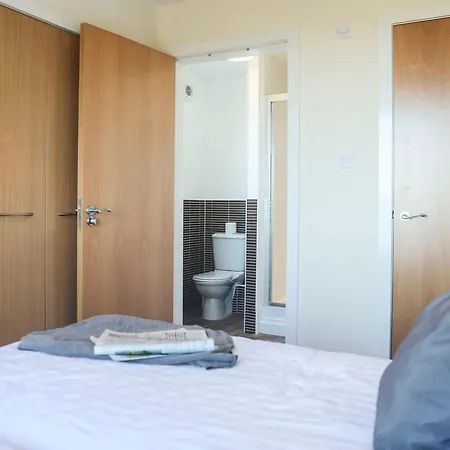 Diamond - Lochview * Glasgow