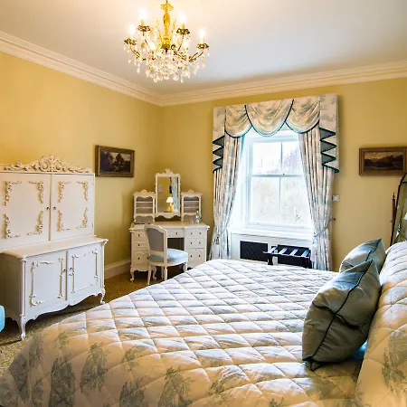 Crossbasket Castle & Restaurant Hotel High Blantyre