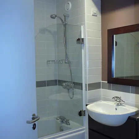 Hotel The Boat House 3*