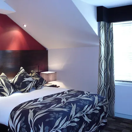 The Boat House Hotel 3*