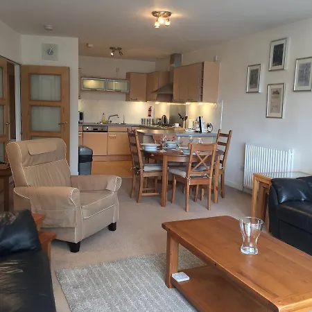 Principal - Merchant