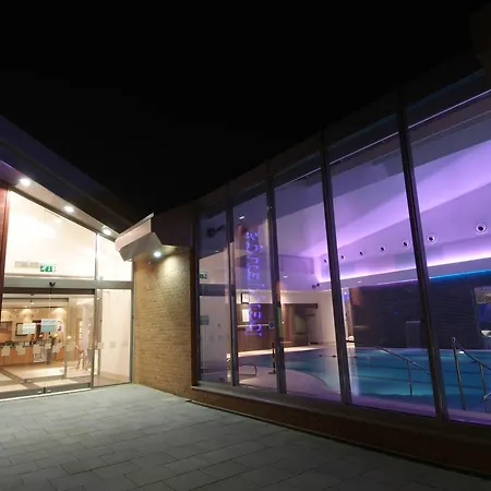 Parklands & Country Club Hotel 4*