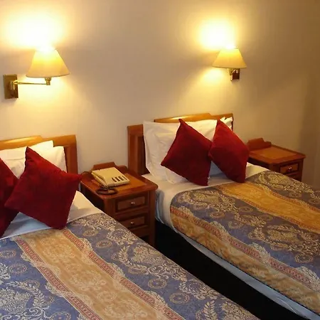 Otel Kings Park Glasgow