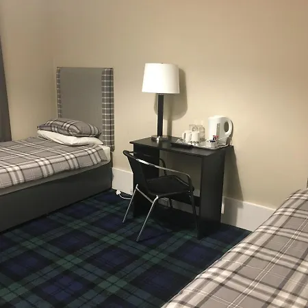 Crookston 3* Glasgow