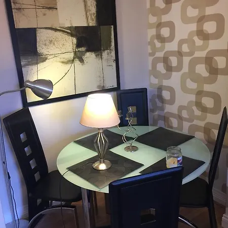 Lägenhet Scotstoun 1 Bed Flat *