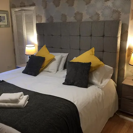 Apartment Scotstoun 1 Bed Flat