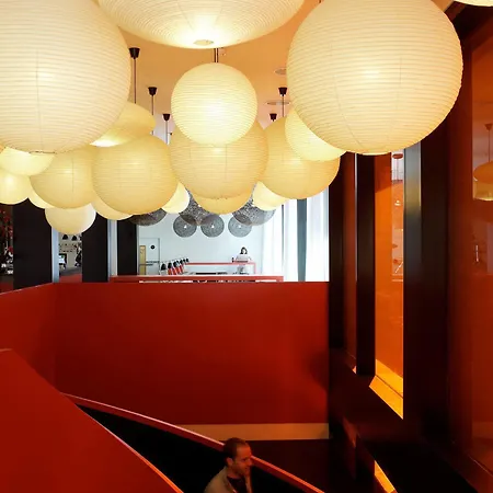 מלון Citizenm 4*