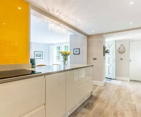 21a Luxury * Glasgow