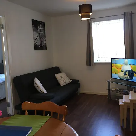 Glasgow Green Apartments * Glasgow