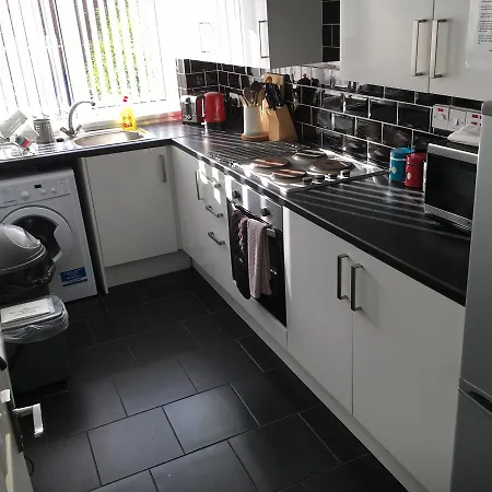 Glasgow Green Apartments Apartment