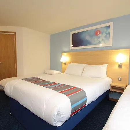 Travelodge Airport فندق غلاسغو