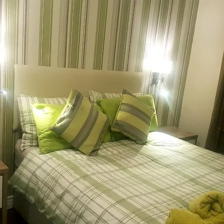 My House Barrowland A With Free Parking Apartment *