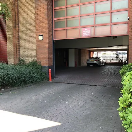Apartment Centre By The Hydro Glasgow