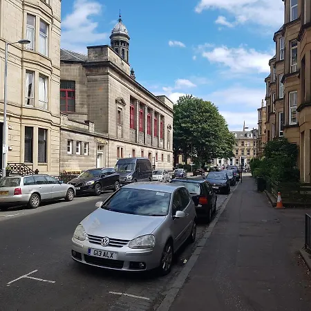 Bentinck Street Ground Floor Apartment Glasgow