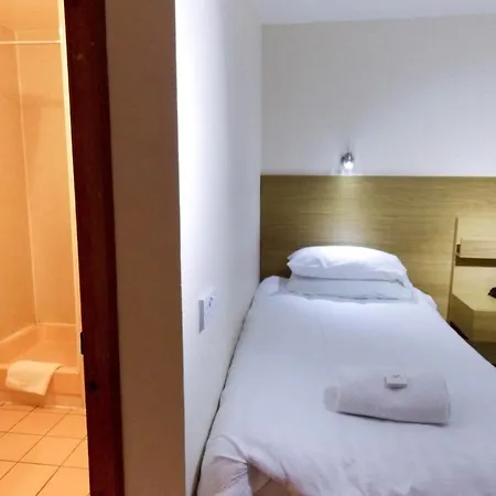 Victorian House Hotel 3*