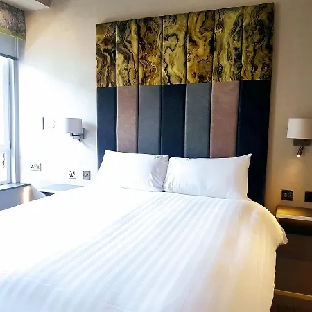 Rennie Mackintosh - Station 3* Glasgow