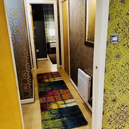 Apartamento Station Skyline With Parking