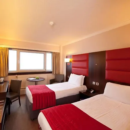 Hotel Leonardo West End 3*