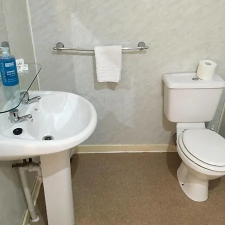 Smiths Guest house 2*