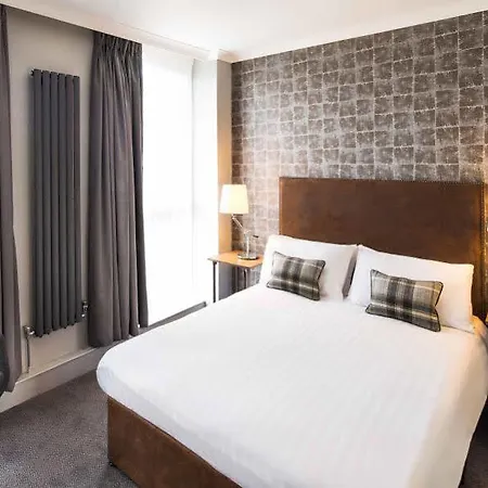 West By Compass Hospitality 酒店 3*