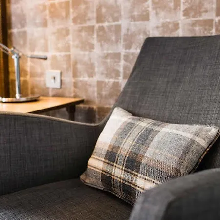 West By Compass Hospitality 3* غلاسغو