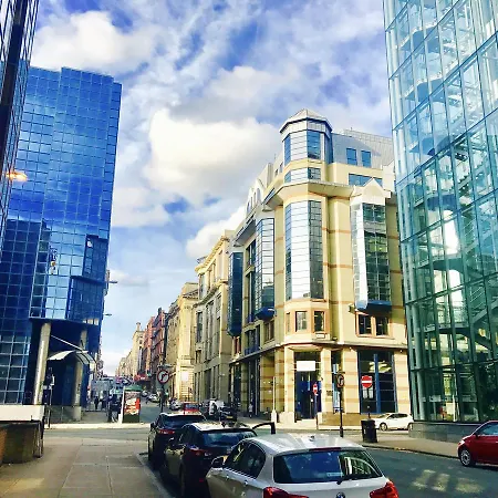 Apartment City Centre Penthouse With Parking - 3 Bedrooms, 3 Bathrooms, 1 Living Room/kitchen - Huge Terrace