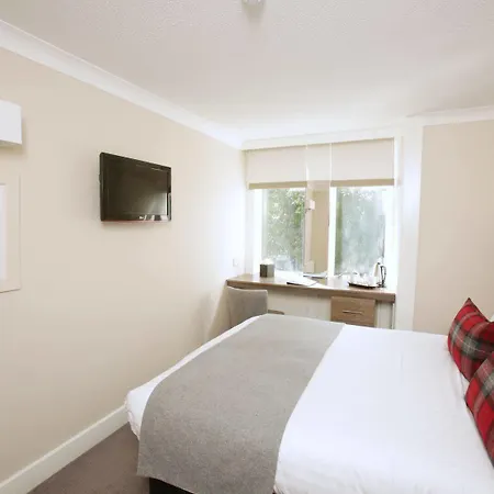 Ambassador Hotel 3*