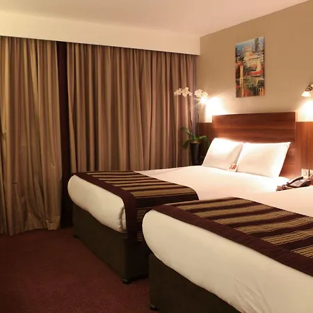 Leonardo Royal Hotel 4*