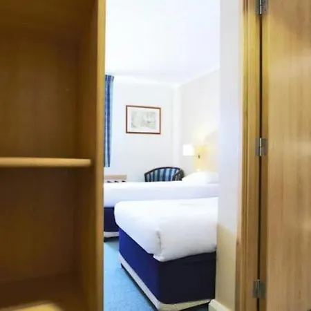 Hotel Campanile Secc Hydro 3*