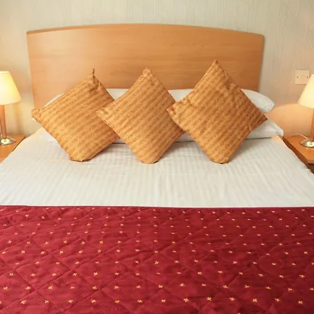 Albion 3* Glasgow