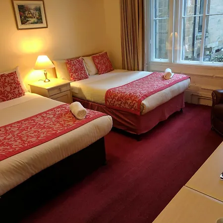 Kelvin Apartment *