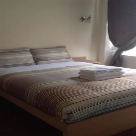 House Gæstehus 3*